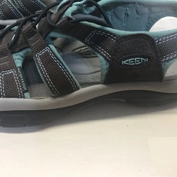 KEEN Women's Chocolate Brown and Green Sandals 8.5 EUC - Picture 2 of 8